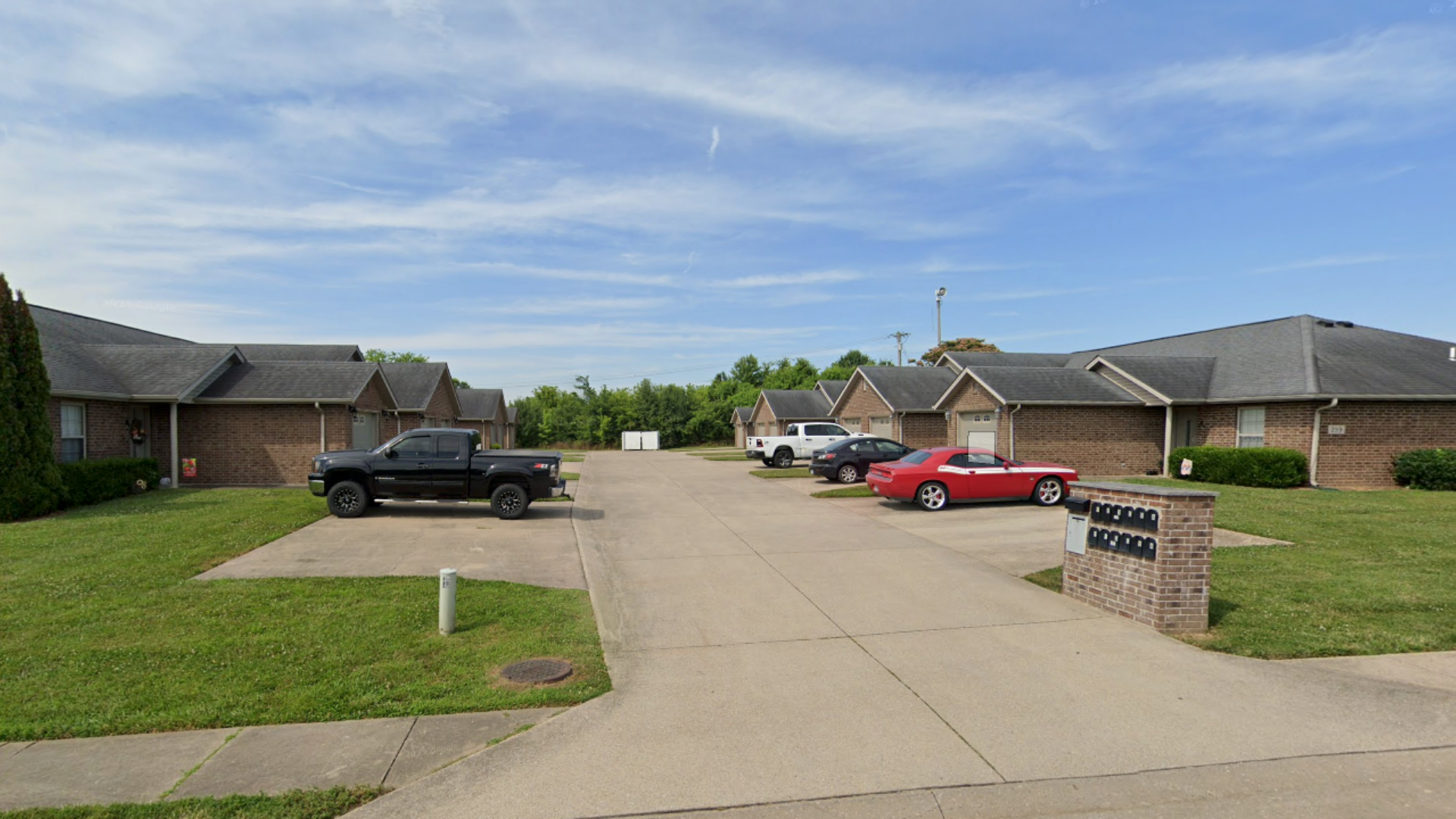 247 W Deerwood Dr Jackson MO rentals